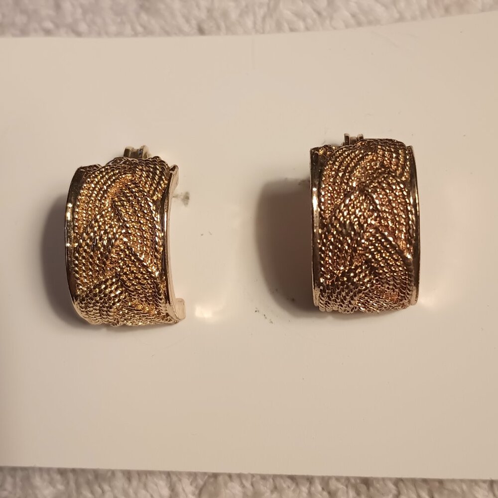 Vintage TJG Gold Tone Braided design Clip Hoop Earrings.
